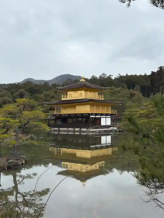 鹿苑寺(金閣寺)の{uncategorized: "未分類", other: "その他", undefined: "問題あり", building: "その他建物", grave: "お墓", sacred_gate: "鳥居", guardian: "狛犬", statue: "像", buddha: "仏像", history: "歴史", nature: "自然", garden: "庭園", animal: "動物", pagoda: "塔", temizu: "手水舎", mountain_gate: "山門・神門", sanctuary: "本殿・本堂", subordinate: "末社・摂社", art: "芸術", scenery: "景色", jizo: "地蔵", ema: "絵馬", goshuin: "御朱印", omikuji: "おみくじ", items: "授与品その他", amulet: "お守り", goshuincho: "御朱印帳", eats: "食事", festival: "お祭り", votive_dance: "神楽", shichigosan: "七五三参", wedding: "結婚式", experience: "体験その他", initially: "初詣", around: "周辺", anti_infection: "感染症対策"}