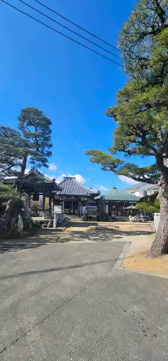 文殊院の{uncategorized: "未分類", other: "その他", undefined: "問題あり", building: "その他建物", grave: "お墓", sacred_gate: "鳥居", guardian: "狛犬", statue: "像", buddha: "仏像", history: "歴史", nature: "自然", garden: "庭園", animal: "動物", pagoda: "塔", temizu: "手水舎", mountain_gate: "山門・神門", sanctuary: "本殿・本堂", subordinate: "末社・摂社", art: "芸術", scenery: "景色", jizo: "地蔵", ema: "絵馬", goshuin: "御朱印", omikuji: "おみくじ", items: "授与品その他", amulet: "お守り", goshuincho: "御朱印帳", eats: "食事", festival: "お祭り", votive_dance: "神楽", shichigosan: "七五三参", wedding: "結婚式", experience: "体験その他", initially: "初詣", around: "周辺", anti_infection: "感染症対策"}