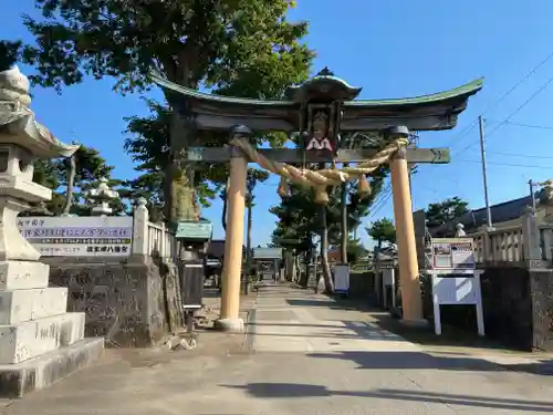  放生津八幡宮の鳥居