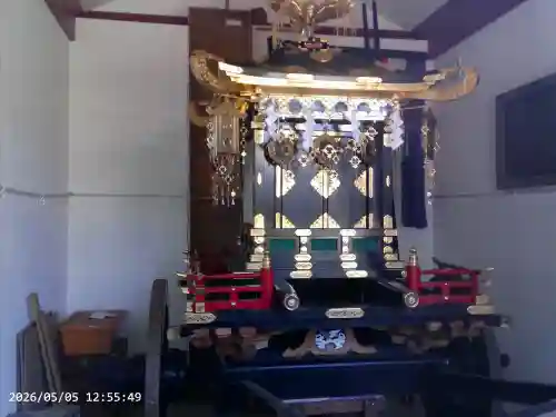 羽田神社の{uncategorized: "未分類", other: "その他", undefined: "問題あり", building: "その他建物", grave: "お墓", sacred_gate: "鳥居", guardian: "狛犬", statue: "像", buddha: "仏像", history: "歴史", nature: "自然", garden: "庭園", animal: "動物", pagoda: "塔", temizu: "手水舎", mountain_gate: "山門・神門", sanctuary: "本殿・本堂", subordinate: "末社・摂社", art: "芸術", scenery: "景色", jizo: "地蔵", ema: "絵馬", goshuin: "御朱印", omikuji: "おみくじ", items: "授与品その他", amulet: "お守り", goshuincho: "御朱印帳", eats: "食事", festival: "お祭り", votive_dance: "神楽", shichigosan: "七五三参", wedding: "結婚式", experience: "体験その他", initially: "初詣", around: "周辺", anti_infection: "感染症対策"}