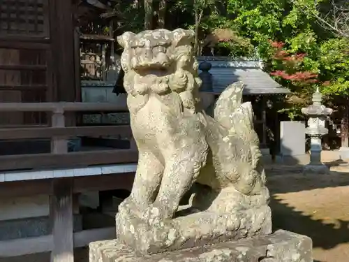 亀森八幡神社の狛犬