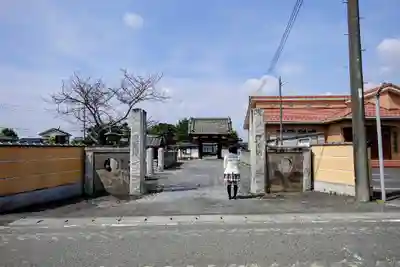龍樹寺の山門・神門