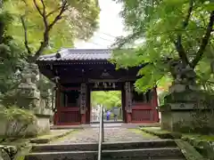 神峯山寺の山門