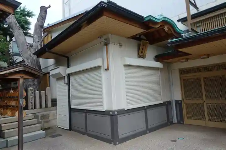 布施戎神社の本殿・本堂