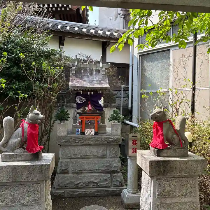 弘明寺の{uncategorized: "未分類", other: "その他", undefined: "問題あり", building: "その他建物", grave: "お墓", sacred_gate: "鳥居", guardian: "狛犬", statue: "像", buddha: "仏像", history: "歴史", nature: "自然", garden: "庭園", animal: "動物", pagoda: "塔", temizu: "手水舎", mountain_gate: "山門・神門", sanctuary: "本殿・本堂", subordinate: "末社・摂社", art: "芸術", scenery: "景色", jizo: "地蔵", ema: "絵馬", goshuin: "御朱印", omikuji: "おみくじ", items: "授与品その他", amulet: "お守り", goshuincho: "御朱印帳", eats: "食事", festival: "お祭り", votive_dance: "神楽", shichigosan: "七五三参", wedding: "結婚式", experience: "体験その他", initially: "初詣", around: "周辺", anti_infection: "感染症対策"}