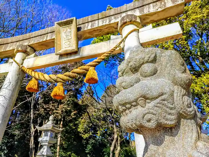 東端八劔神社の狛犬
