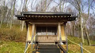 就実八幡神社の本殿・本堂