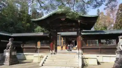 上杉神社の山門・神門