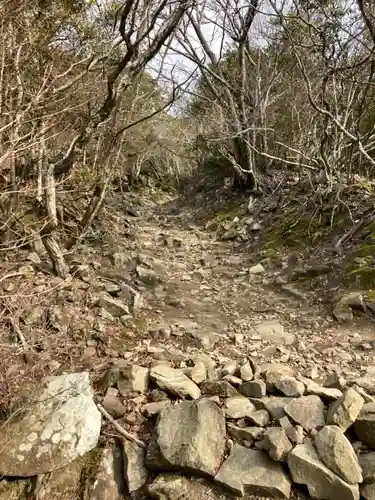 諭鶴羽神社の周辺