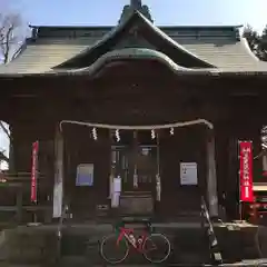 尾曳稲荷神社の本殿