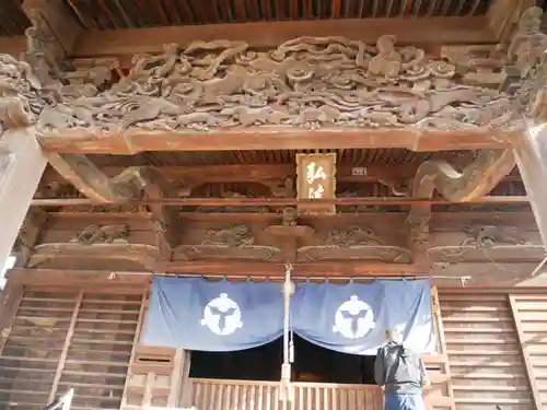 長尾寺の本殿・本堂
