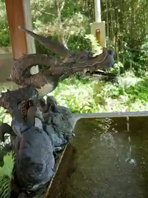 小名浜鹿島神社の手水舎