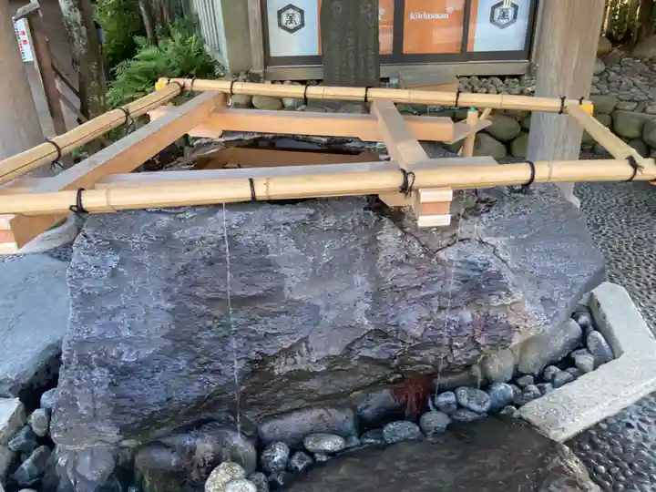 伊勢山皇大神宮の手水舎