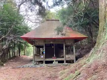 新宮神社の本殿・本堂