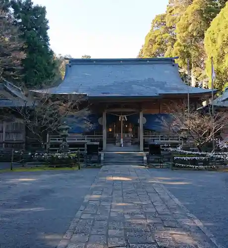白鳥神社の本殿・本堂