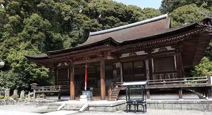 長弓寺の本殿・本堂