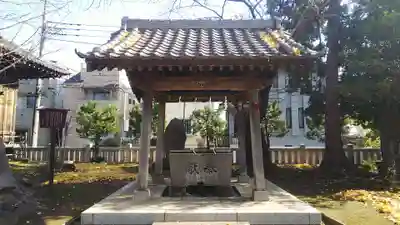 諏訪神社の手水舎