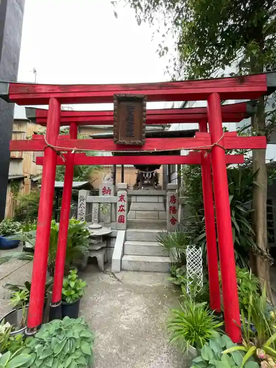 箭弓稲荷神社(神奈川県)