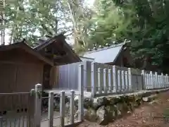 丹生神社の建物その他