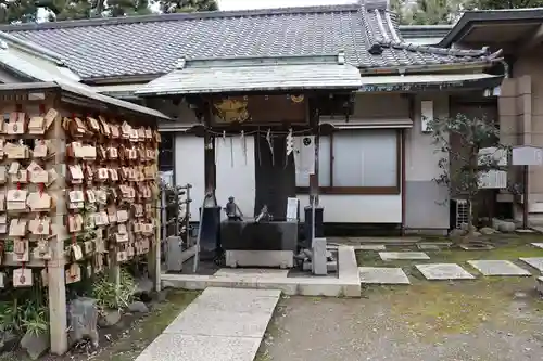品川神社の手水舎