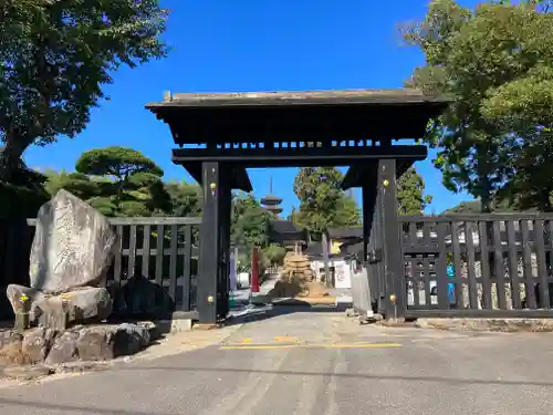 妙成寺の山門・神門