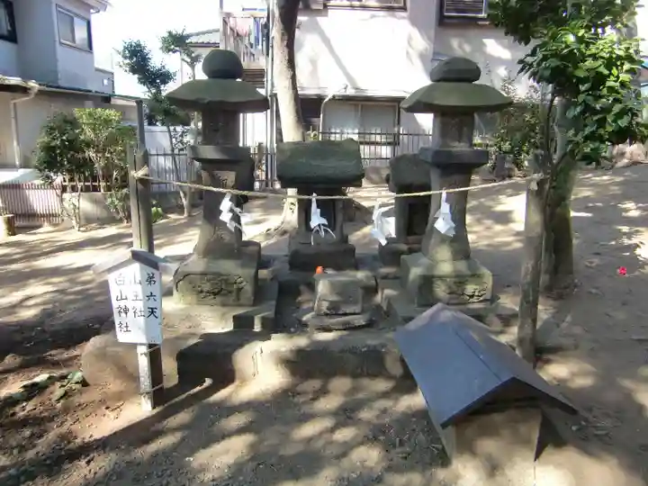 片瀬諏訪神社の末社・摂社