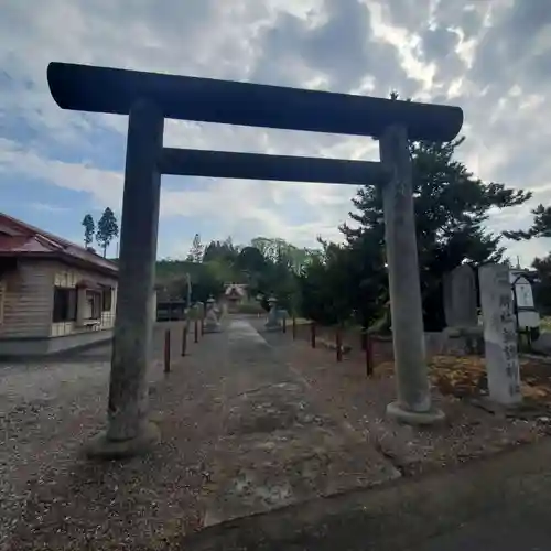 山越諏訪神社の鳥居