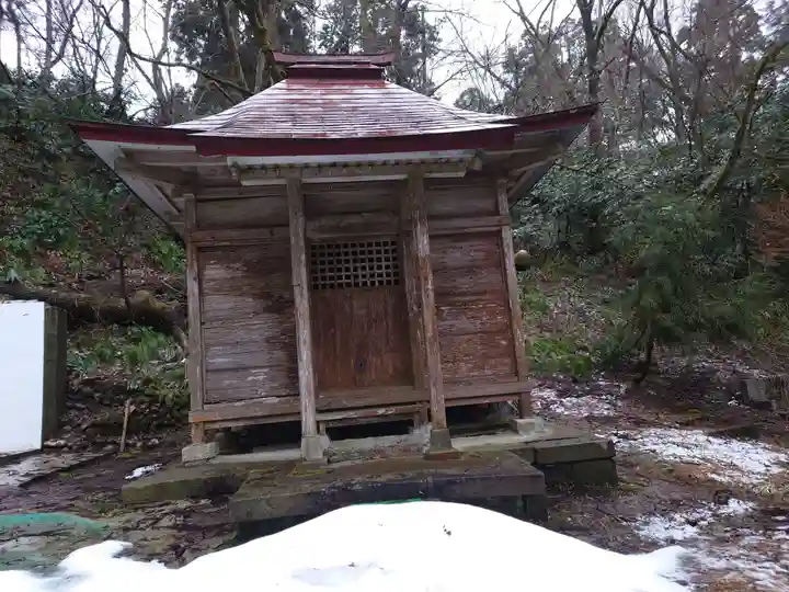 青海神社(新潟県)