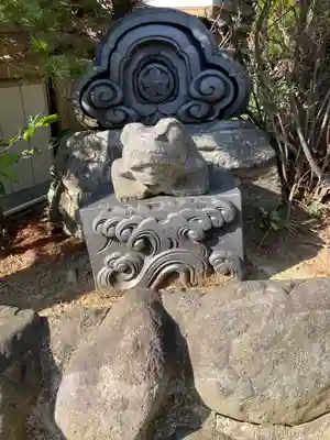 横浜御嶽神社の狛犬