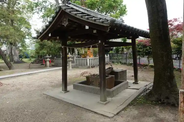 巨椋神社の手水舎