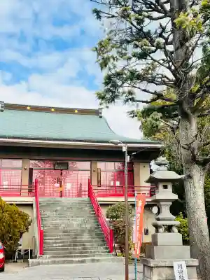 成田山高崎分院光徳寺の{uncategorized: "未分類", other: "その他", undefined: "問題あり", building: "その他建物", grave: "お墓", sacred_gate: "鳥居", guardian: "狛犬", statue: "像", buddha: "仏像", history: "歴史", nature: "自然", garden: "庭園", animal: "動物", pagoda: "塔", temizu: "手水舎", mountain_gate: "山門・神門", sanctuary: "本殿・本堂", subordinate: "末社・摂社", art: "芸術", scenery: "景色", jizo: "地蔵", ema: "絵馬", goshuin: "御朱印", omikuji: "おみくじ", items: "授与品その他", amulet: "お守り", goshuincho: "御朱印帳", eats: "食事", festival: "お祭り", votive_dance: "神楽", shichigosan: "七五三参", wedding: "結婚式", experience: "体験その他", initially: "初詣", around: "周辺", anti_infection: "感染症対策"}
