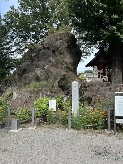 岩神稲荷神社の建物その他