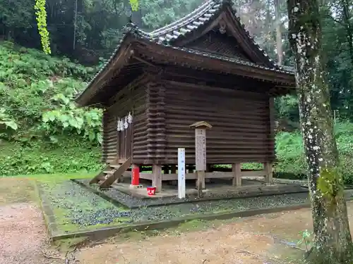 西寒多神社の建物その他