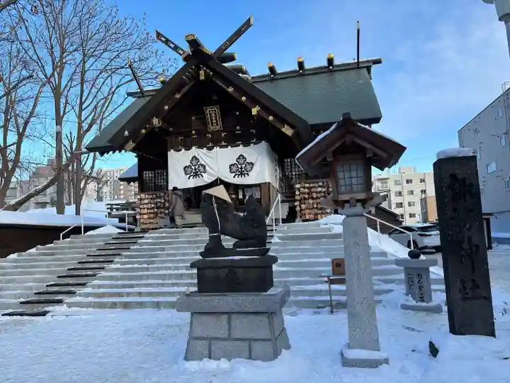 札幌諏訪神社の本殿・本堂