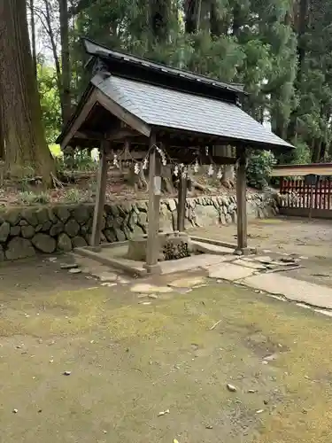 都々古別神社(八槻)の手水舎