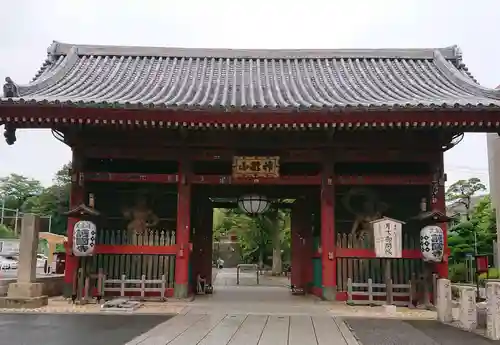 護国寺の山門