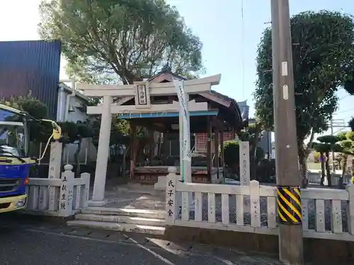 中吉田津嶋神社の鳥居