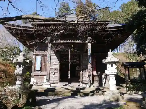 岩之上堂の本殿・本堂