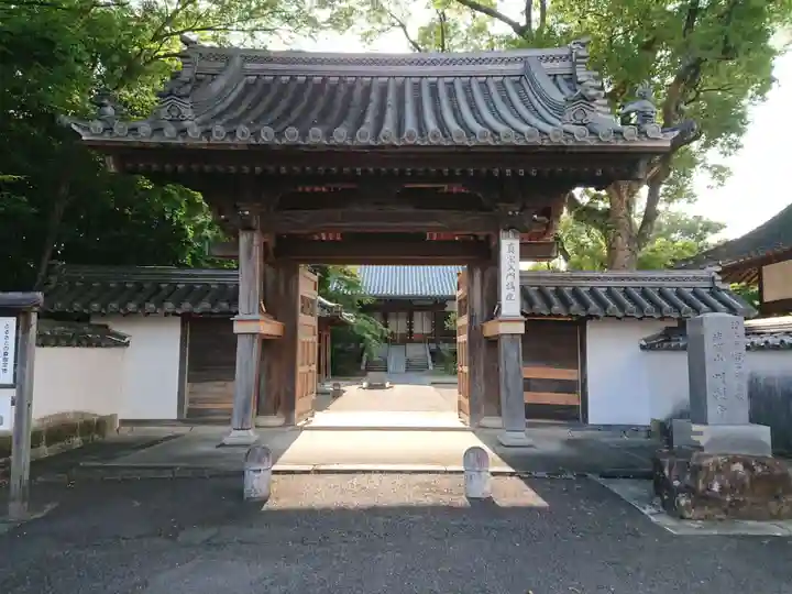 明願寺の山門・神門