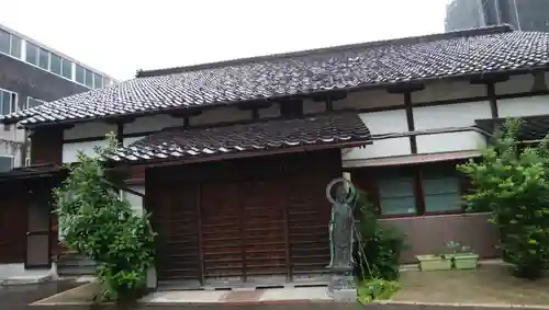 栄昌庵の本殿・本堂