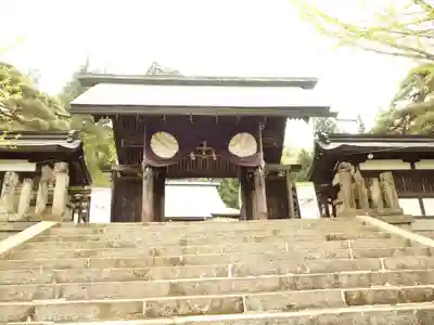 飛驒護國神社の山門・神門