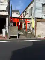 伏見大漁稲荷神社の{uncategorized: "未分類", other: "その他", undefined: "問題あり", building: "その他建物", grave: "お墓", sacred_gate: "鳥居", guardian: "狛犬", statue: "像", buddha: "仏像", history: "歴史", nature: "自然", garden: "庭園", animal: "動物", pagoda: "塔", temizu: "手水舎", mountain_gate: "山門・神門", sanctuary: "本殿・本堂", subordinate: "末社・摂社", art: "芸術", scenery: "景色", jizo: "地蔵", ema: "絵馬", goshuin: "御朱印", omikuji: "おみくじ", items: "授与品その他", amulet: "お守り", goshuincho: "御朱印帳", eats: "食事", festival: "お祭り", votive_dance: "神楽", shichigosan: "七五三参", wedding: "結婚式", experience: "体験その他", initially: "初詣", around: "周辺", anti_infection: "感染症対策"}