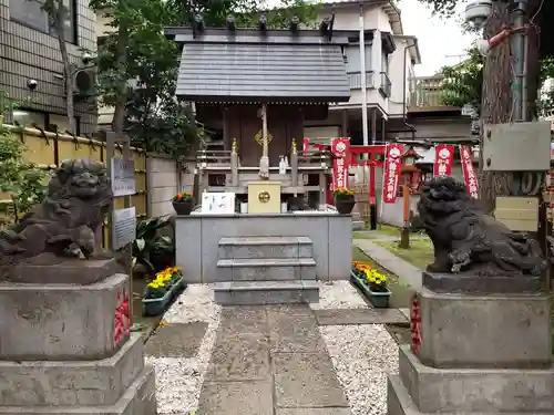 高円寺氷川神社の末社・摂社
