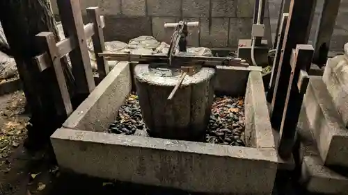 御所八幡宮の手水舎