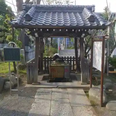 諏訪神社の手水舎