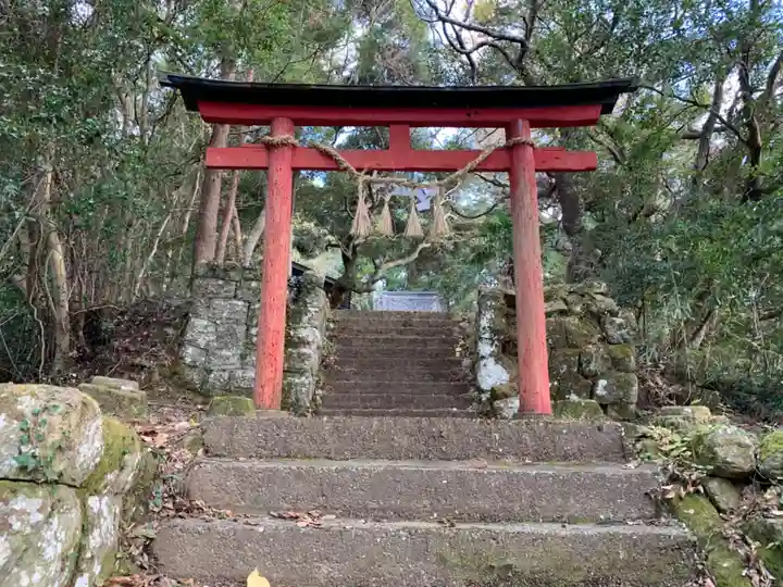 石堂原八幡神社の鳥居