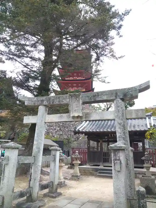 荒胡子神社の鳥居
