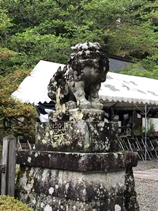 出雲大神宮の狛犬