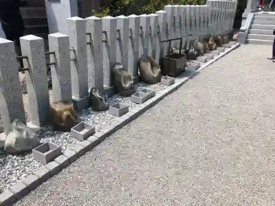 金蛇水神社の{uncategorized: "未分類", other: "その他", undefined: "問題あり", building: "その他建物", grave: "お墓", sacred_gate: "鳥居", guardian: "狛犬", statue: "像", buddha: "仏像", history: "歴史", nature: "自然", garden: "庭園", animal: "動物", pagoda: "塔", temizu: "手水舎", mountain_gate: "山門・神門", sanctuary: "本殿・本堂", subordinate: "末社・摂社", art: "芸術", scenery: "景色", jizo: "地蔵", ema: "絵馬", goshuin: "御朱印", omikuji: "おみくじ", items: "授与品その他", amulet: "お守り", goshuincho: "御朱印帳", eats: "食事", festival: "お祭り", votive_dance: "神楽", shichigosan: "七五三参", wedding: "結婚式", experience: "体験その他", initially: "初詣", around: "周辺", anti_infection: "感染症対策"}