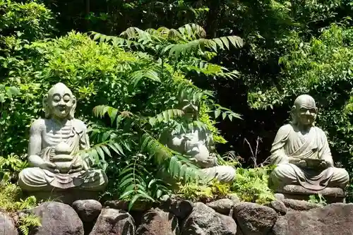 平等寺（三輪山平等寺）の仏像